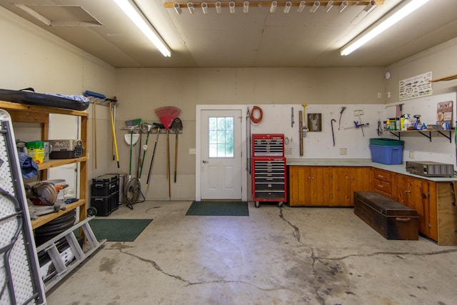 1069 134th St SW, Sylvan Twp, MN 56473 - garage featuring a workshop area and heating unit