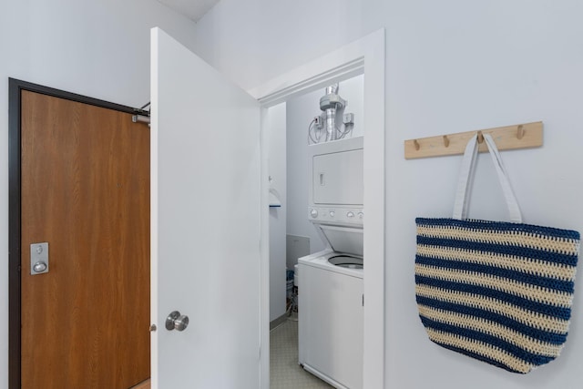 215 7th St NE Unit 205, Minneapolis, MN 55413 - washroom featuring stacked washing machine and dryer