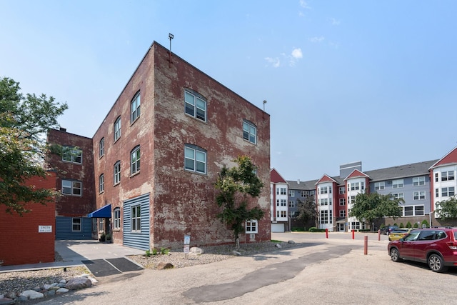 215 7th St NE Unit 205, Minneapolis, MN 55413 - view of building exterior