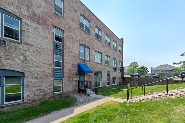 215 7th St NE Unit 205, Minneapolis, MN 55413 - view of building exterior