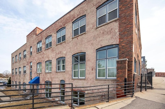 215 7th St NE Unit 205, Minneapolis, MN 55413 - view of building exterior