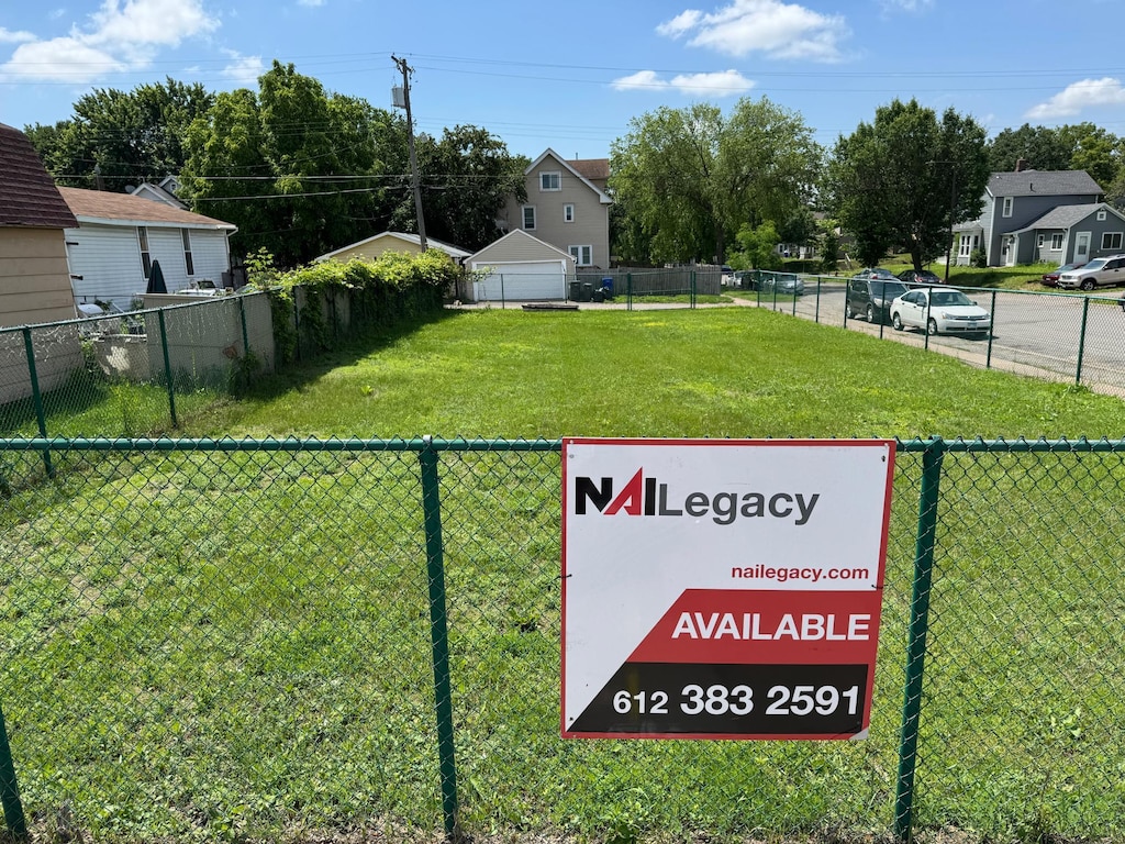 1180 7th St E, Saint Paul, MN 55106