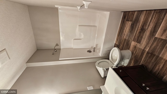 3104 Zuni St, Anoka, MN 55303 - full bathroom featuring tub / shower combination and toilet