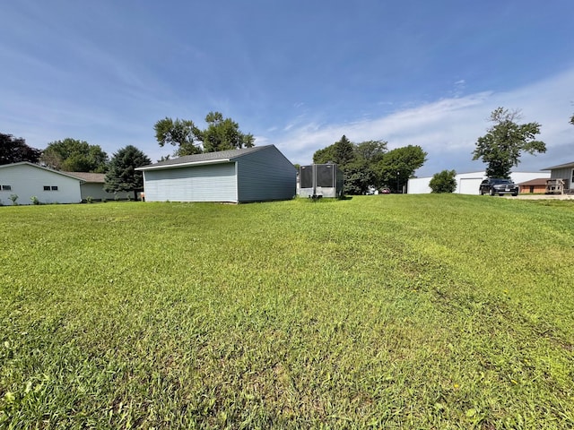 420 7th St, Marshall, MN 56258 - view of green lawn