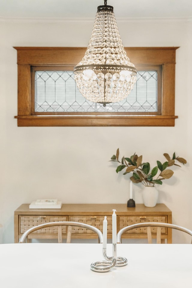 1112 29th Ave NE, Minneapolis, MN 55418 - detailed view of a chandelier and crown molding