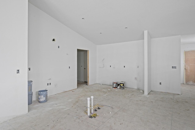 201 Mccarrons Pl W, Roseville, MN 55113 - spare room with high vaulted ceiling