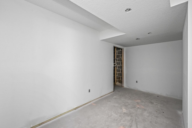 201 Mccarrons Pl W, Roseville, MN 55113 - unfurnished room with concrete flooring