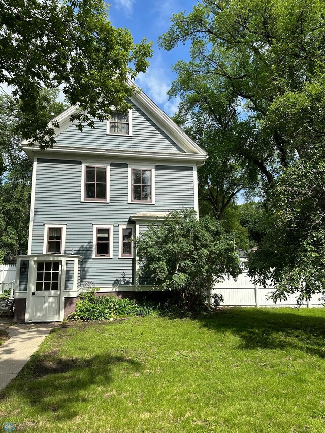 619 University Dr S, Fargo, ND 58103 - back of property