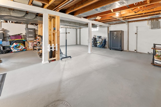 632 Quince St, Duluth, MN 55811 - unfinished below grade area featuring electric panel