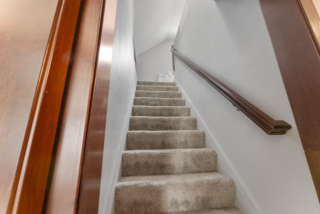 632 Quince St, Duluth, MN 55811 - stairway with lofted ceiling