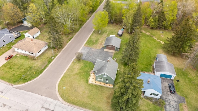 632 Quince St, Duluth, MN 55811 - drone / aerial view