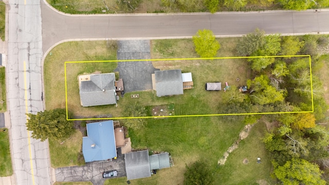 632 Quince St, Duluth, MN 55811 - aerial view of property and surrounding area featuring property parcel outlined