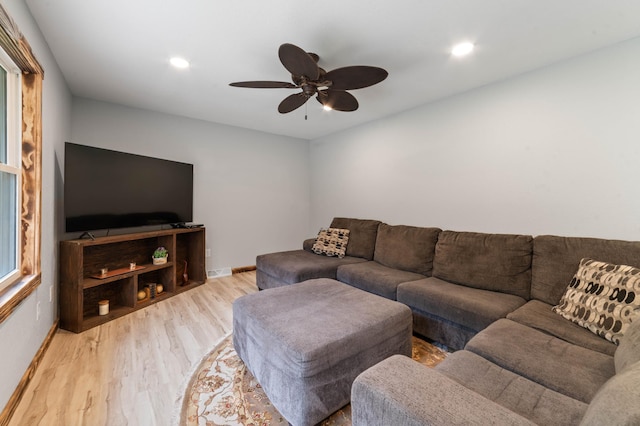 185 Olson Rd, Thomson Twp, MN 55733 - living room featuring ceiling fan, light wood finished floors, and recessed lighting
