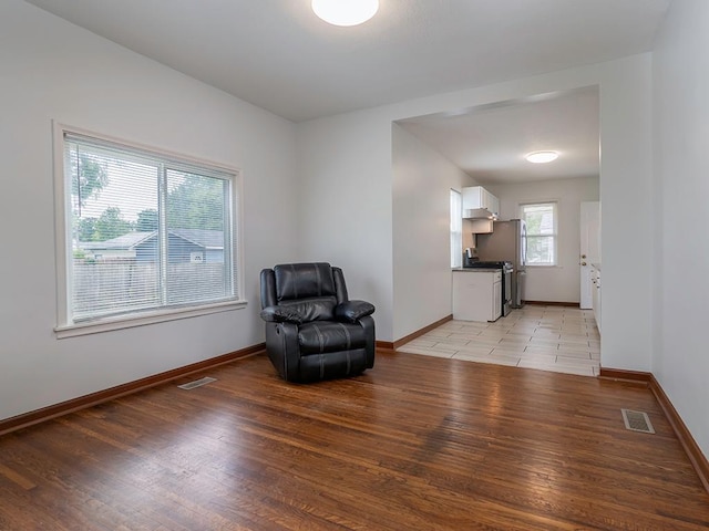 4021 Colfax Ave N, Minneapolis, MN 55412 - unfurnished room featuring light wood-style floors