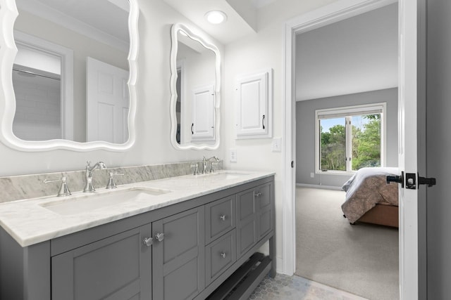 11193 Bluestem Ln, Eden Prairie, MN 55347 - ensuite bathroom featuring double vanity and recessed lighting
