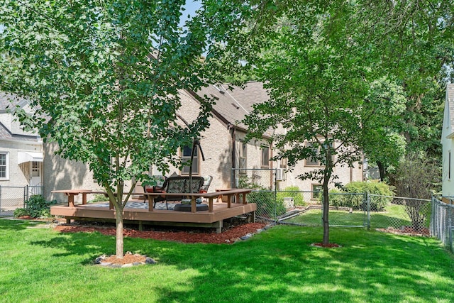 947 Stryker Ave W, Saint Paul, MN 55118 - fenced backyard featuring a deck