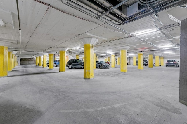 718 Washington Ave N Unit 612, Minneapolis, MN 55401 - view of parking garage