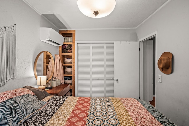 1015 Lake St N, Big Lake, MN 55309 - bedroom with an AC wall unit, a closet, crown molding, and wood finished floors
