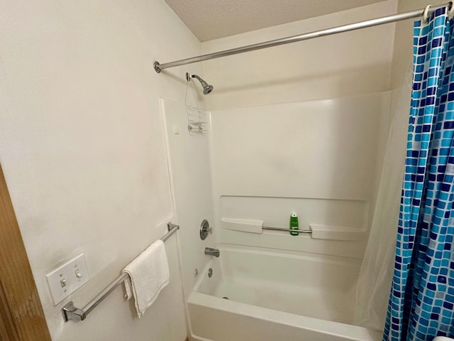 9100 Terra Verde Trl, Eden Prairie, MN 55347 - full bathroom with shower / bath combination with curtain