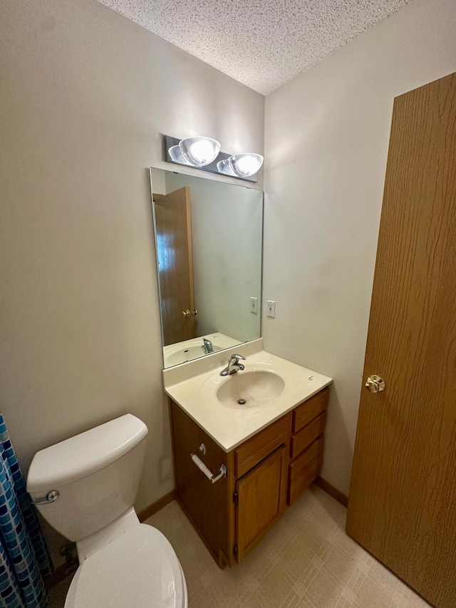 9100 Terra Verde Trl, Eden Prairie, MN 55347 - bathroom with vanity and a textured ceiling