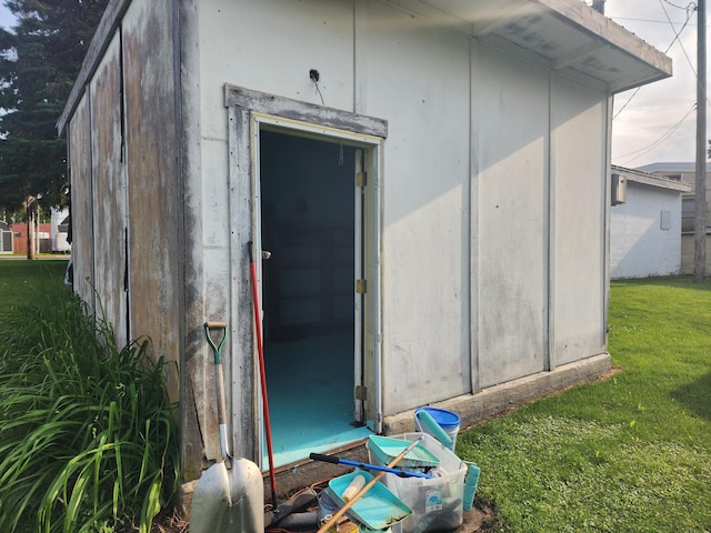 105 Main St, Brownsdale, MN 55918 - view of outbuilding