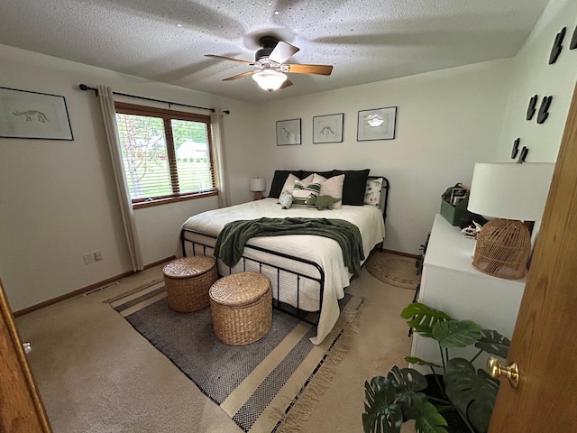 605 Park Island Dr SW, Hutchinson, MN 55350 - bedroom featuring light colored carpet, a ceiling fan, and a textured ceiling