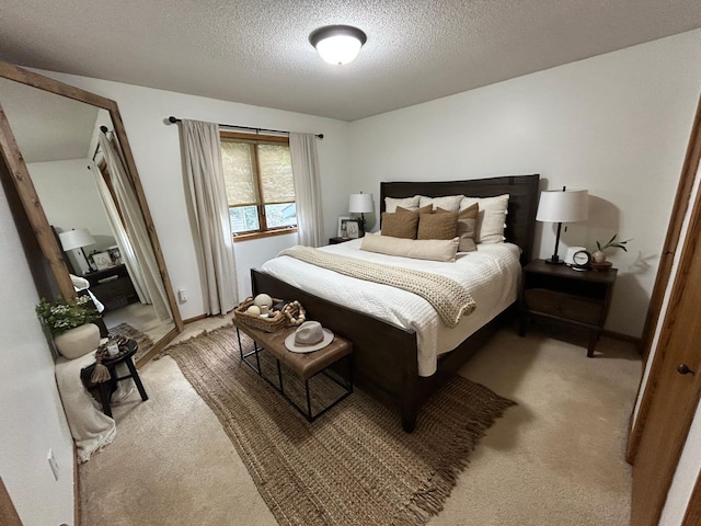 605 Park Island Dr SW, Hutchinson, MN 55350 - bedroom with light colored carpet and a textured ceiling