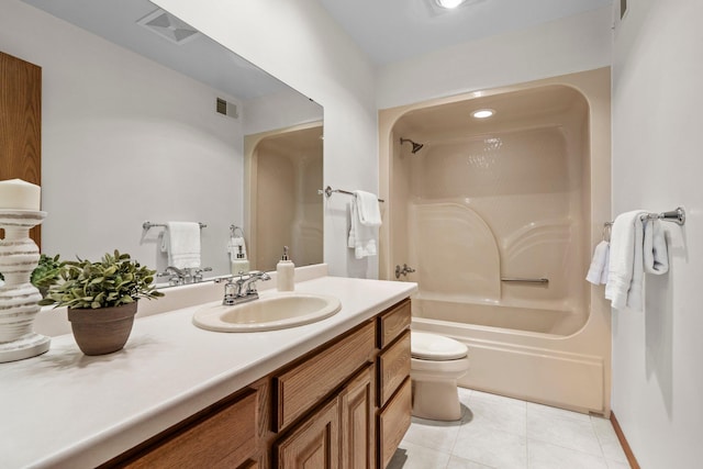 19800 Stephan Dr, Minnewaska Twp, MN 56381 - bathroom with vanity, bathtub / shower combination, and tile patterned flooring