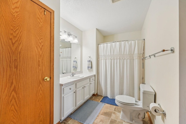608 Frontier Cir, Belle Plaine, MN 56011 - bathroom with vanity, a textured ceiling, and curtained shower