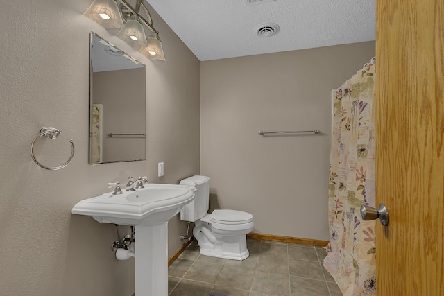 1294 Stone Ridge Rd, Sauk Rapids, MN 56379 - full bath with tile patterned floors and a shower with shower curtain