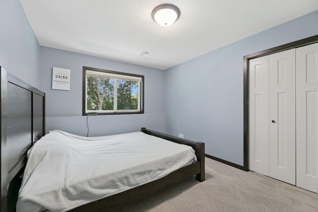 1465 19th St SE, Saint Cloud, MN 56304 - carpeted bedroom with a closet and baseboards