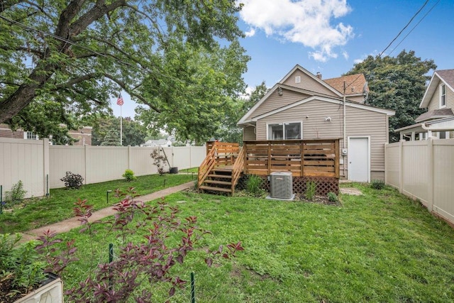 402 Clifton St, Saint Paul, MN 55102 - rear view of property featuring a wooden deck and a fenced backyard