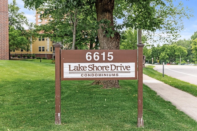 6615 Lake Shore Dr S Unit 900, Richfield, MN 55423 - community sign featuring a lawn