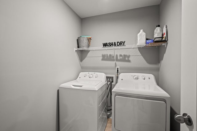 1771 Emerson Ct, Chaska, MN 55318 - laundry area featuring washer and dryer