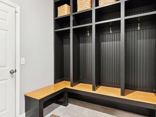 7154 Alphabet St, Chanhassen, MN 55317 - mudroom with baseboards
