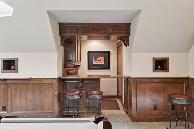 1904 Linner Rd, Minnetonka, MN 55391 - view of bar area