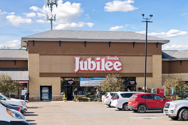 1614 Maple Manors Ct, Mound, MN 55364 - view of commercial location featuring uncovered parking