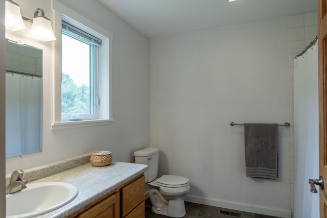 8290 Gladstone Lake Rd, Brainerd, MN 56401 - full bath with vanity and a shower with shower curtain
