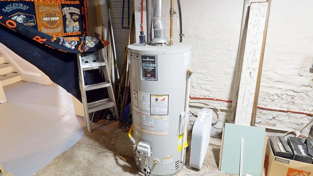315 Fountain St, Albert Lea, MN 56007 - utilities with water heater
