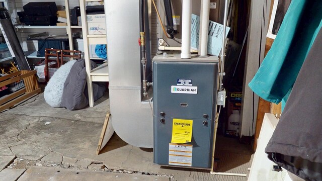 315 Fountain St, Albert Lea, MN 56007 - utility room featuring heating unit