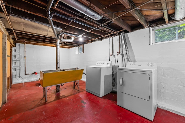 1175 Seminary Ave, Saint Paul, MN 55104 - below grade area featuring washer and clothes dryer and a sink