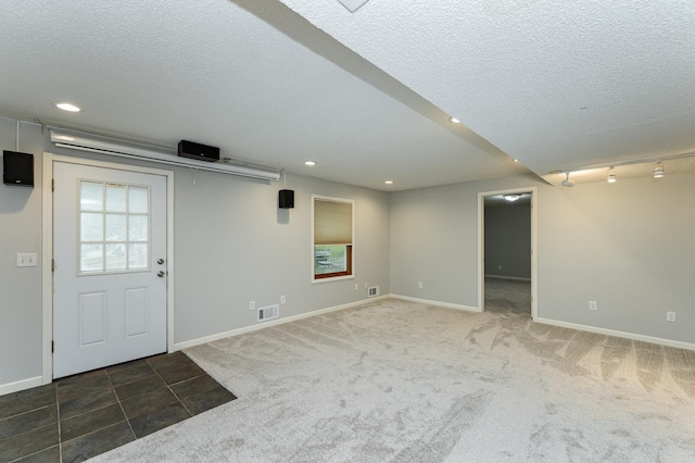 2319 Viola View Ln NE, Rochester, MN 55906 - carpeted entrance foyer featuring a textured ceiling and recessed lighting