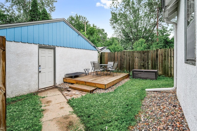3256 Sheridan Ave N, Minneapolis, MN 55412 - view of yard with a deck