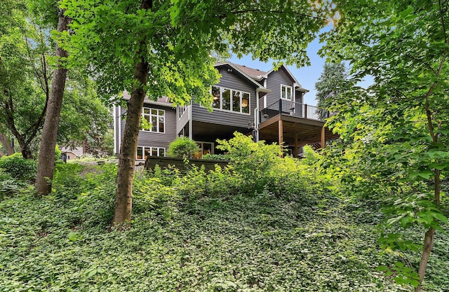 11582 Raspberry Hill Rd, Eden Prairie, MN 55344 - back of property