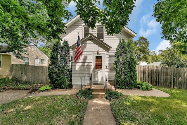 212 30th Ave N, Saint Cloud, MN 56303 - view of front facade