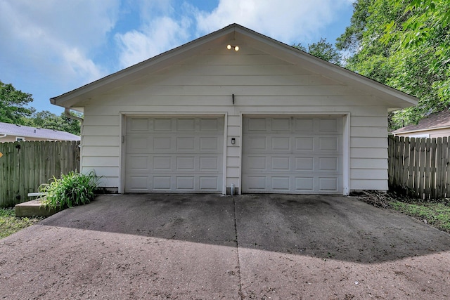 212 30th Ave N, Saint Cloud, MN 56303 - view of detached garage