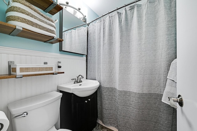 7447 Cleadis Way, Inver Grove Heights, MN 55076 - bathroom featuring vanity, a wainscoted wall, and a shower with curtain