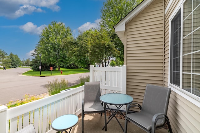 451 Frederick Cir Unit 1405, Hastings, MN 55033 - view of balcony