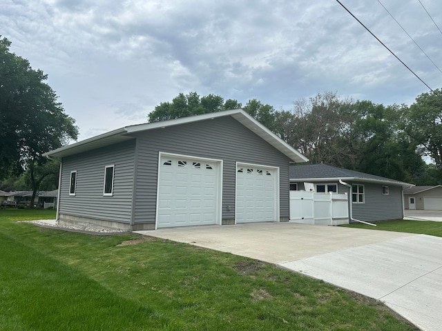 1520 6th St, Montevideo, MN 56265 - view of detached garage
