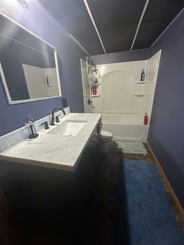 1520 6th St, Montevideo, MN 56265 - full bathroom with vanity and shower / tub combination